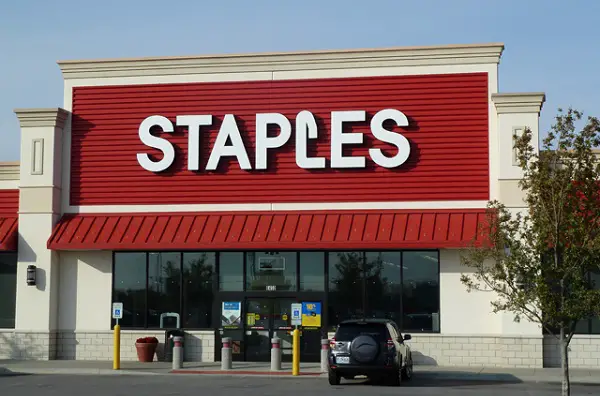 Staples is offering a Customer Satisfaction Survey Sweepstakes